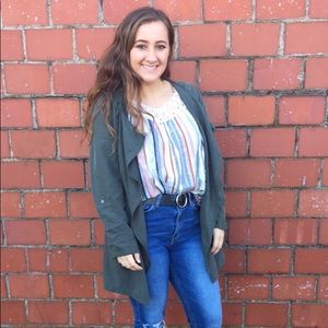 Meet your Posher, Dahlia